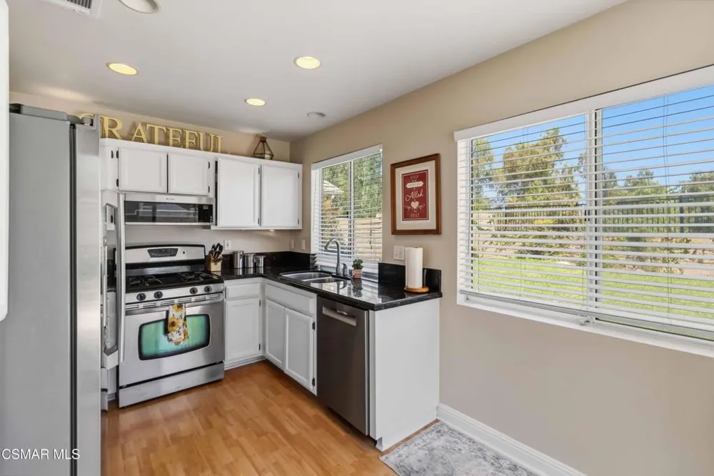 1160 Knottingham Street Simi Valley, CA 93065
