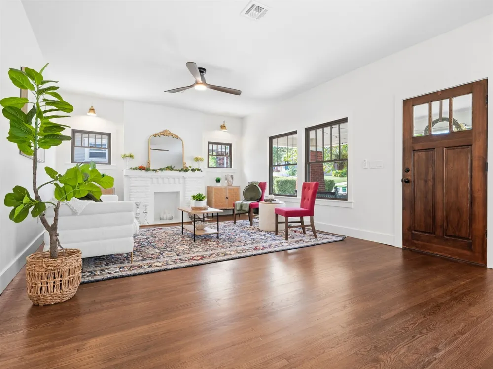 1123 S Newport Avenue Tulsa, OK 74120