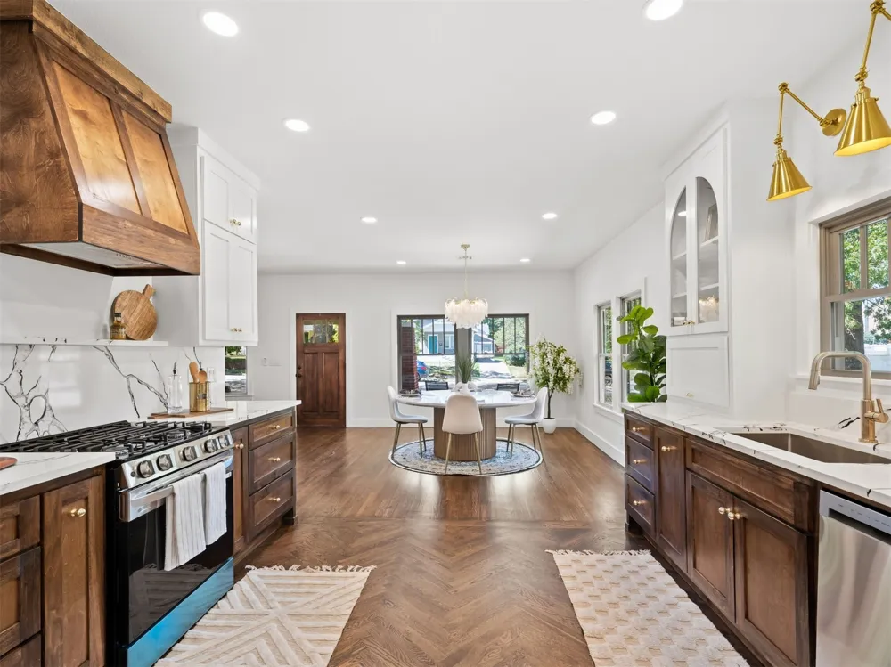 1123 S Newport Avenue Tulsa, OK 74120