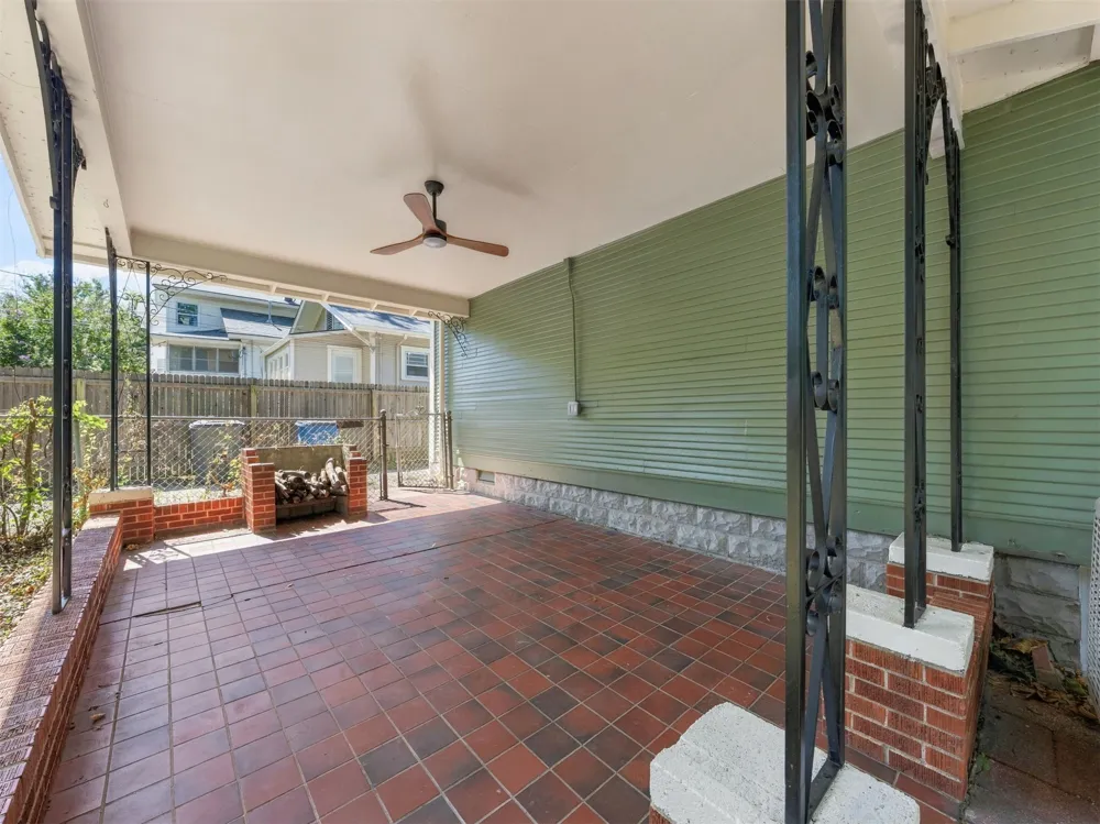 1123 S Newport Avenue Tulsa, OK 74120