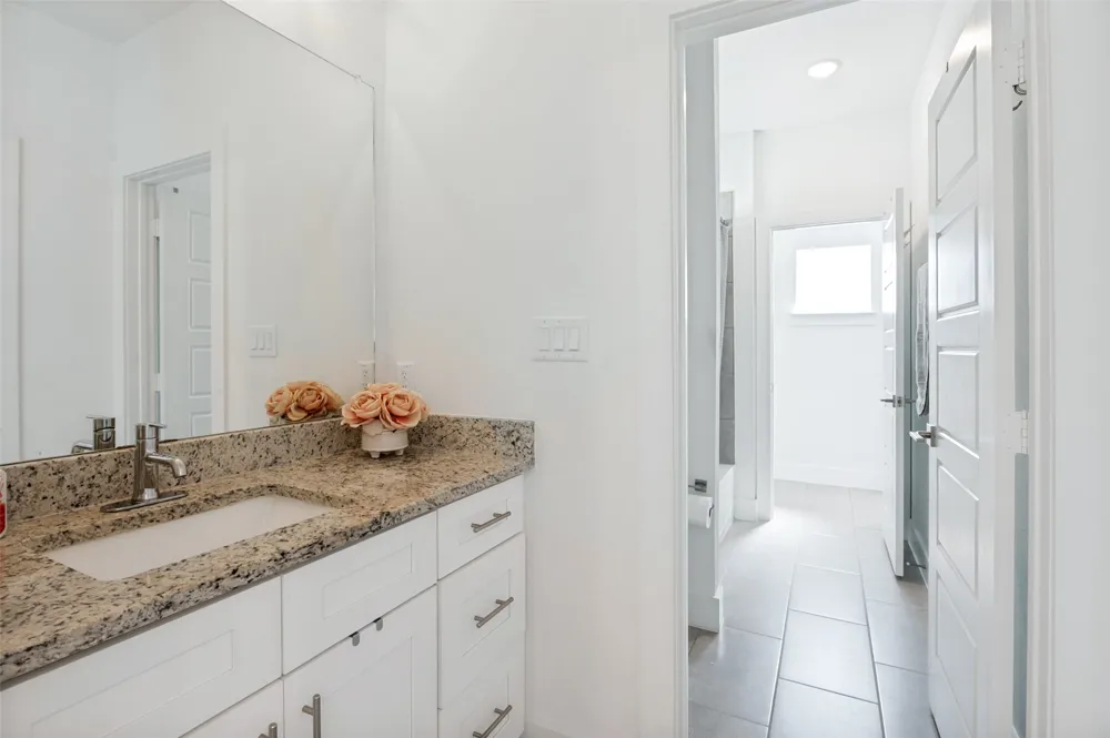 916 Banyan Tree Lane Richardson, TX 75081