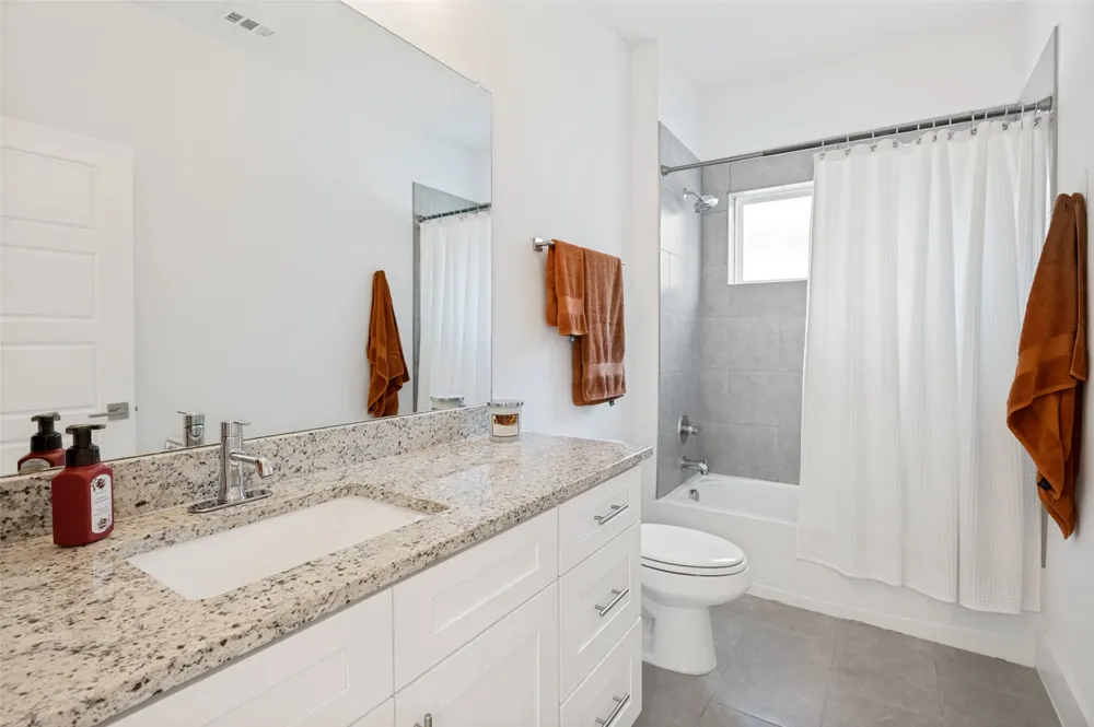 916 Banyan Tree Lane Richardson, TX 75081