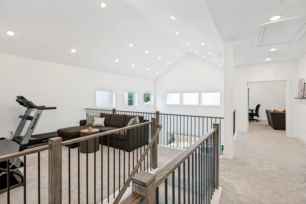 916 Banyan Tree Lane Richardson, TX 75081