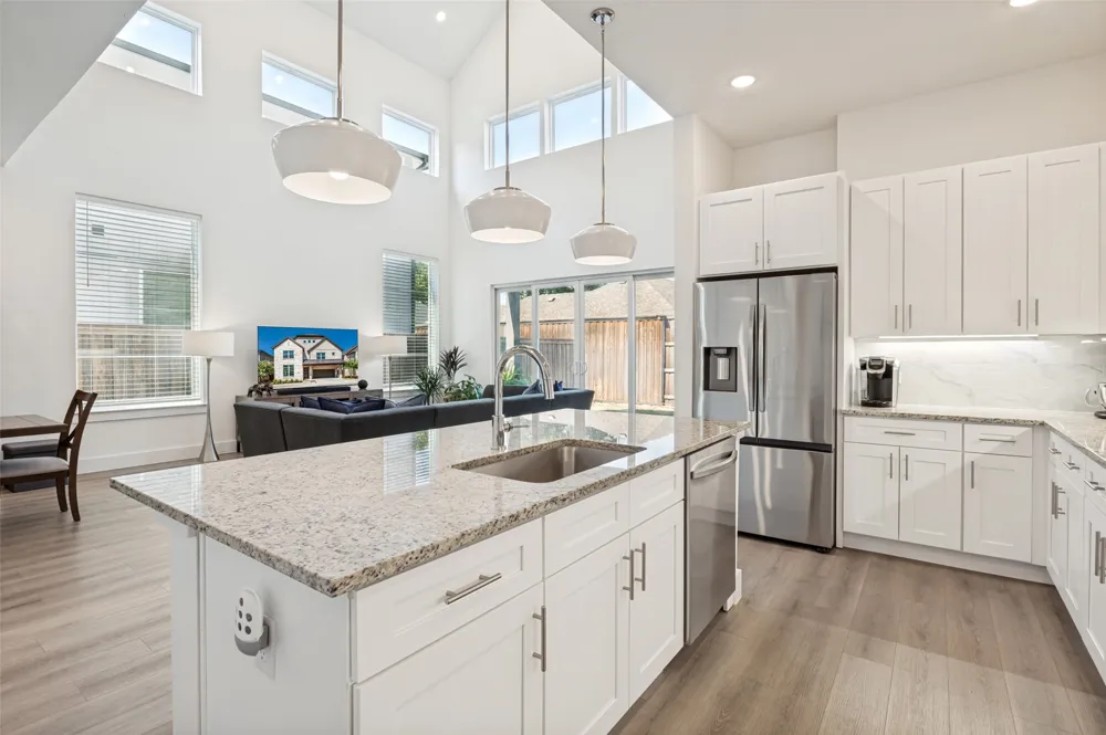 916 Banyan Tree Lane Richardson, TX 75081