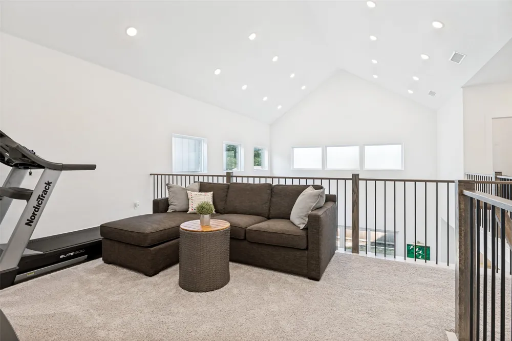 916 Banyan Tree Lane Richardson, TX 75081