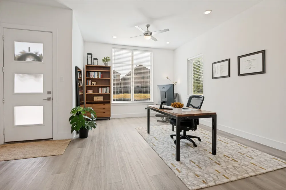 916 Banyan Tree Lane Richardson, TX 75081
