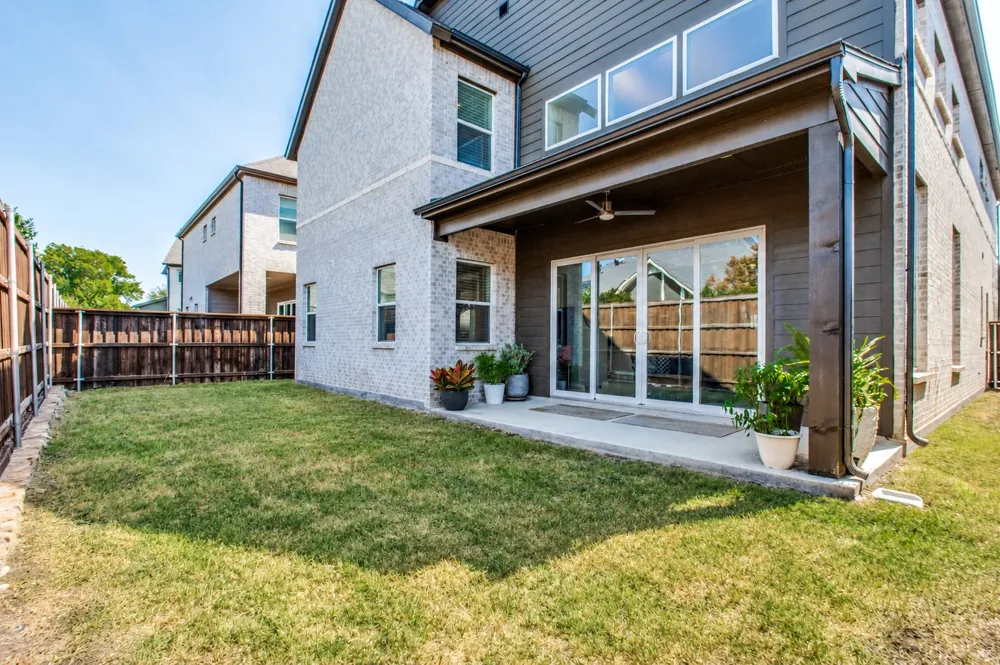 916 Banyan Tree Lane Richardson, TX 75081