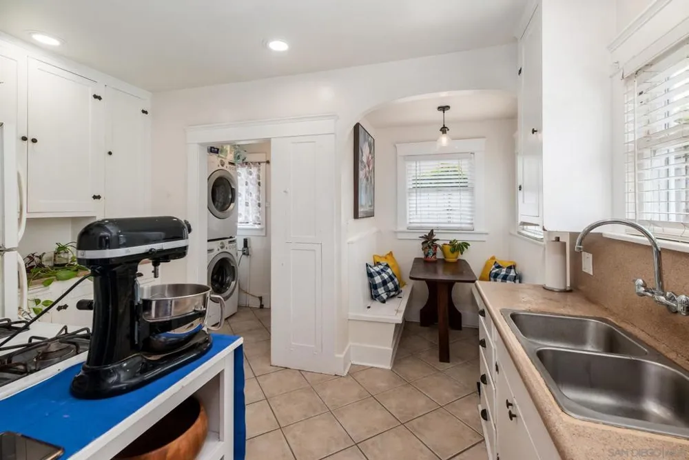 4733 Arizona St San Diego, CA 92116