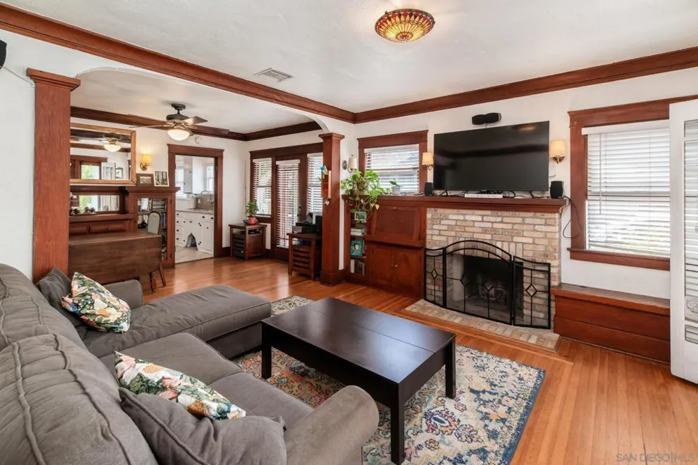 4733 Arizona St San Diego, CA 92116