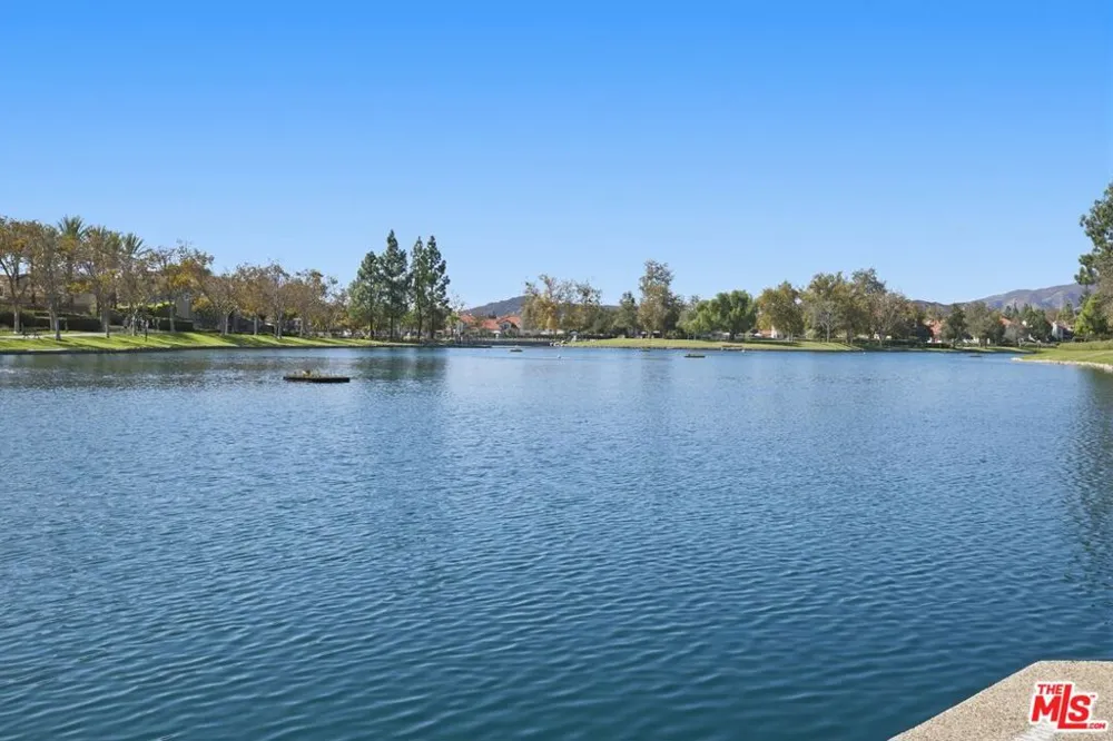 87 Via Contento Rancho Santa Margarita, CA 92688
