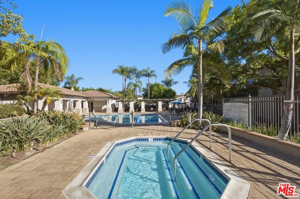 87 Via Contento Rancho Santa Margarita, CA 92688