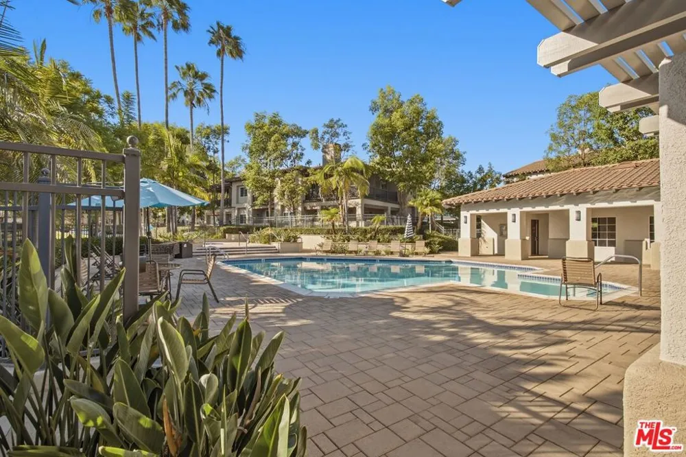 87 Via Contento Rancho Santa Margarita, CA 92688