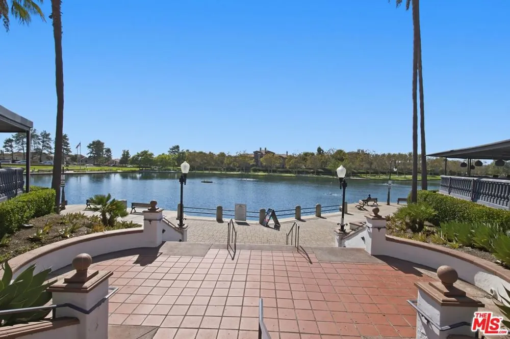 87 Via Contento Rancho Santa Margarita, CA 92688
