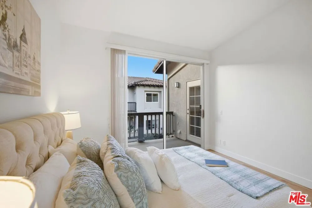 87 Via Contento Rancho Santa Margarita, CA 92688