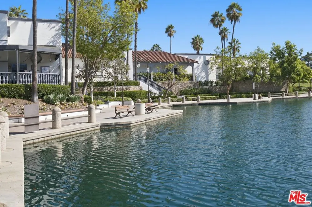 87 Via Contento Rancho Santa Margarita, CA 92688
