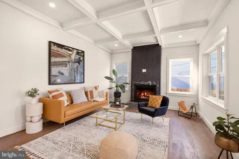 702 RANDOLPH STREET NW #1