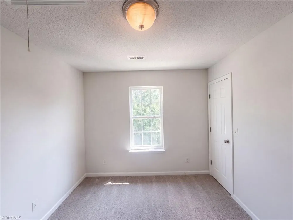 6008 White Chapel Way Greensboro, NC 27405