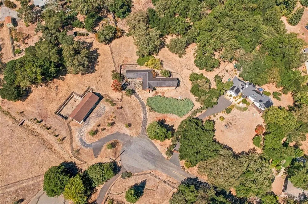4127 Pepperwood Court Sonoma, CA 95476