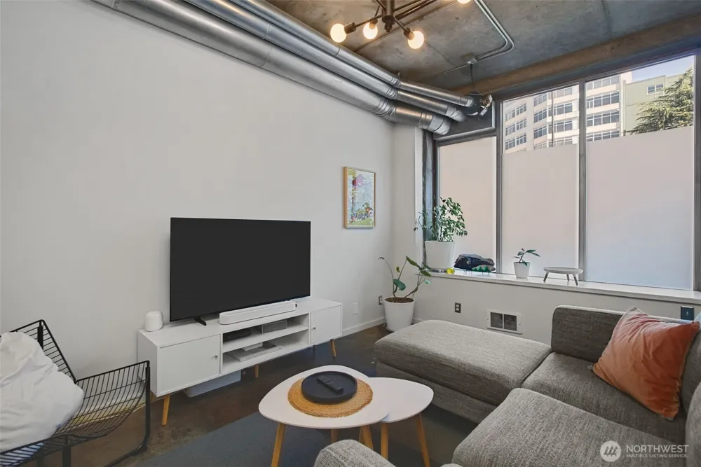 66 Bell Street #4 Seattle, WA 98121