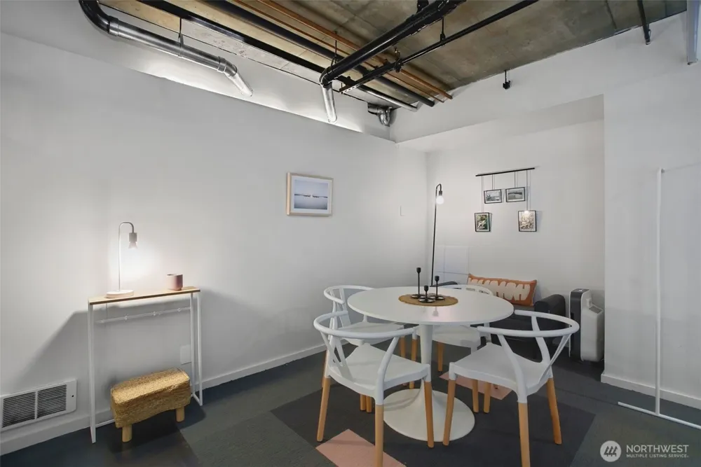 66 Bell Street #4 Seattle, WA 98121
