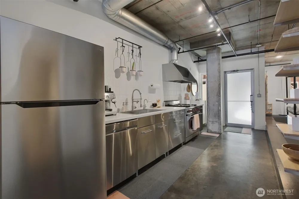 66 Bell Street #4 Seattle, WA 98121