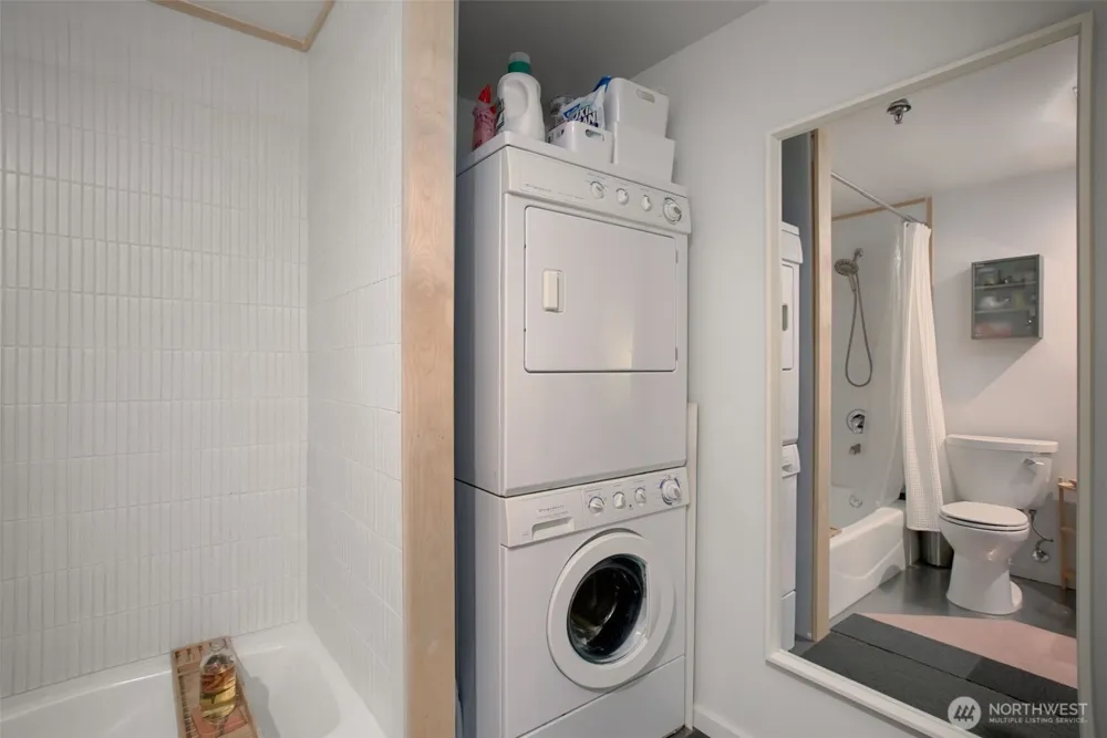 66 Bell Street #4 Seattle, WA 98121
