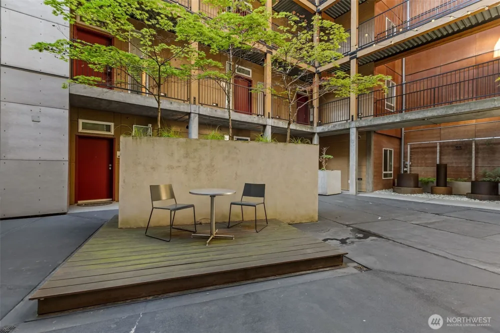 66 Bell Street #4 Seattle, WA 98121
