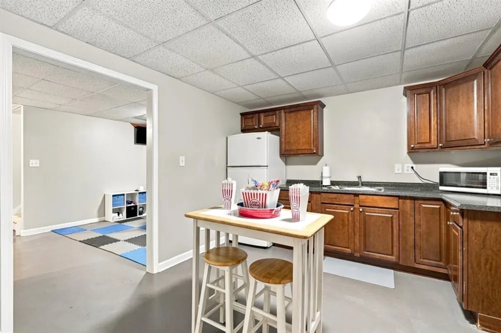 5785 Nash Commons Drive Stone Mountain, GA 30087