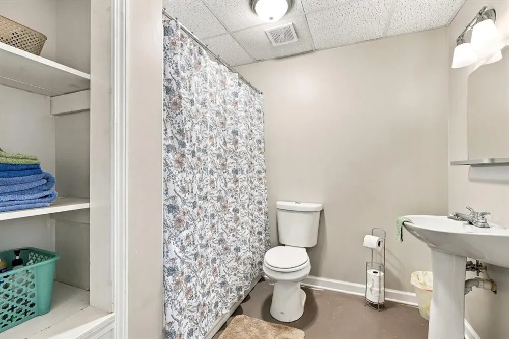5785 Nash Commons Drive Stone Mountain, GA 30087