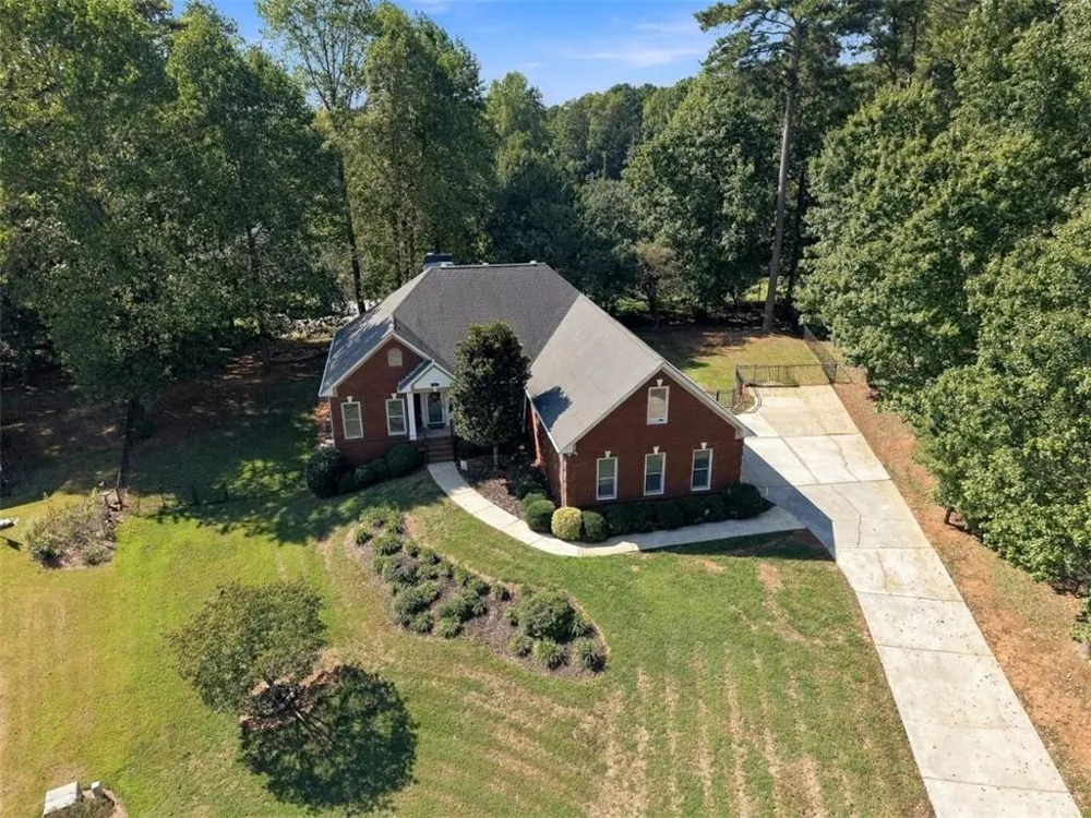 5785 Nash Commons Drive Stone Mountain, GA 30087