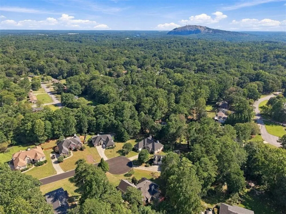 5785 Nash Commons Drive Stone Mountain, GA 30087