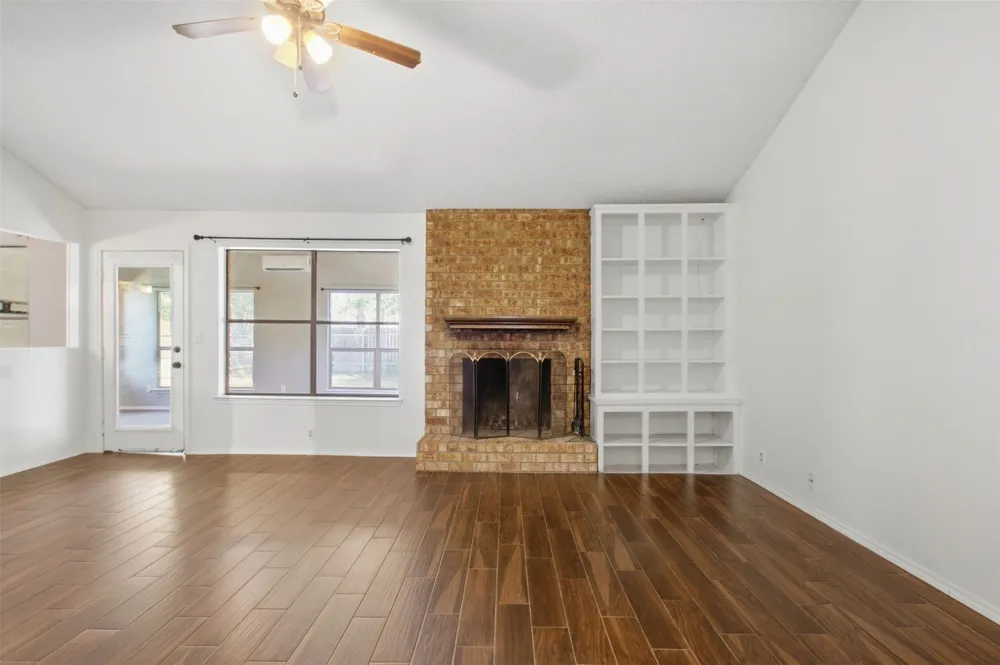 4009 Hemlock Street Fort Worth, TX 76137