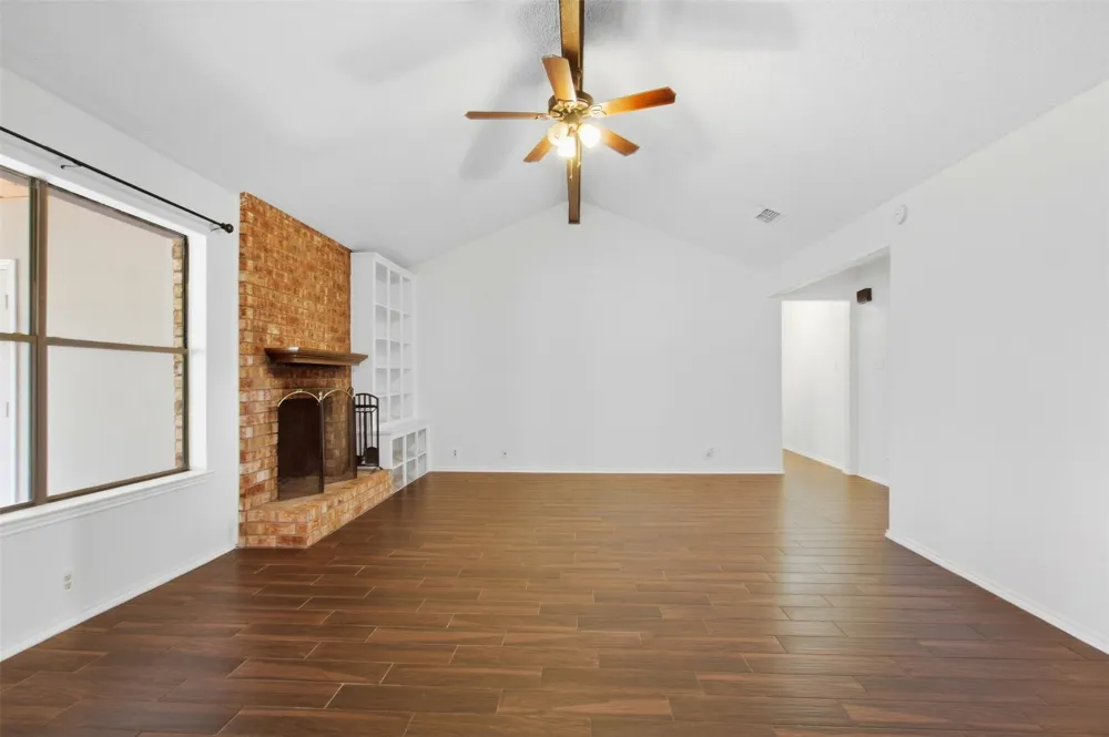4009 Hemlock Street Fort Worth, TX 76137