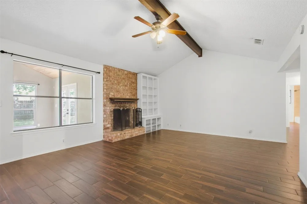 4009 Hemlock Street Fort Worth, TX 76137