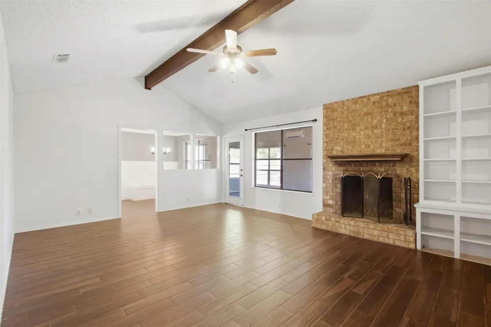 4009 Hemlock Street Fort Worth, TX 76137