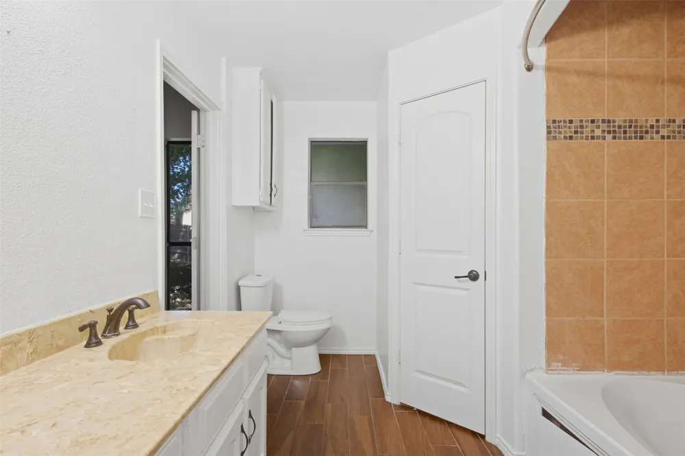4009 Hemlock Street Fort Worth, TX 76137