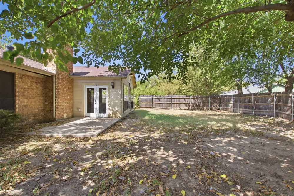 4009 Hemlock Street Fort Worth, TX 76137