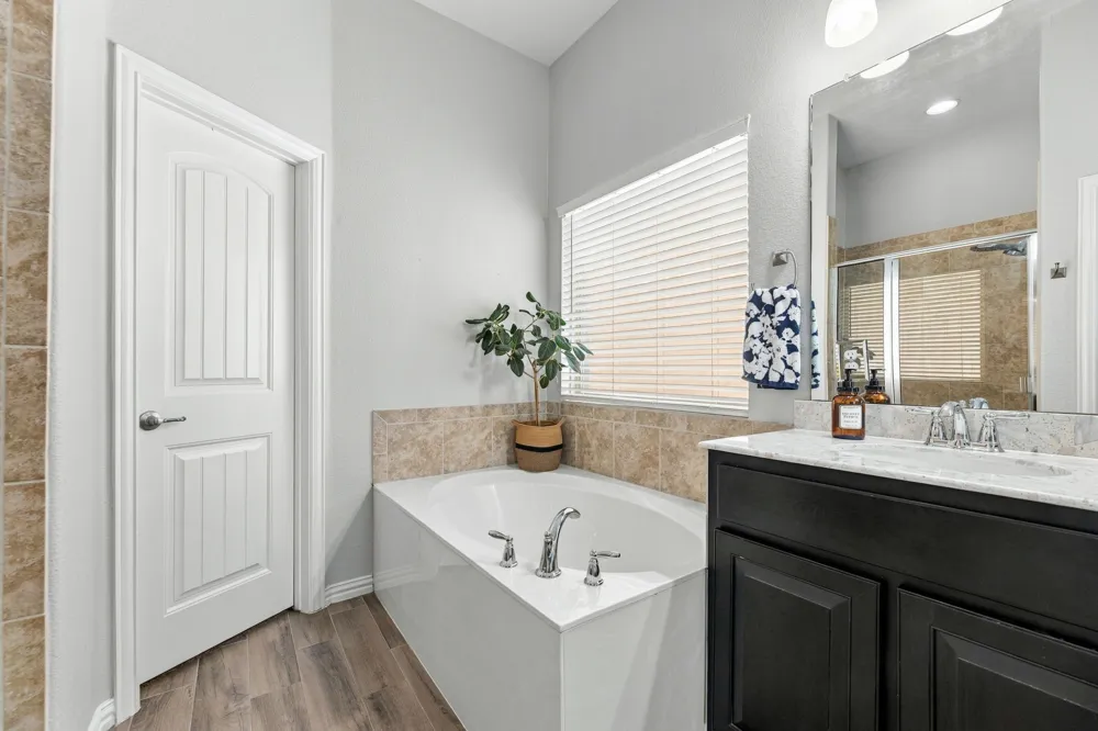 9801 Tule Lake Road Fort Worth, TX 76177