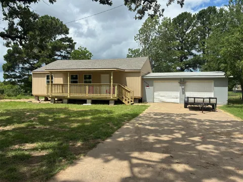 13601 Woodridge