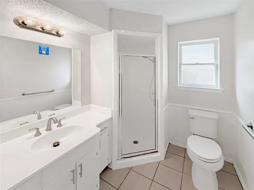 2209 Mountainview Drive Hurst, TX 76054