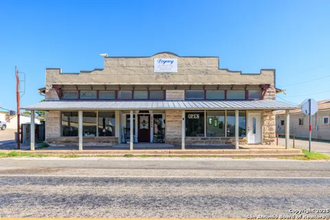 23654 W US Hwy 290