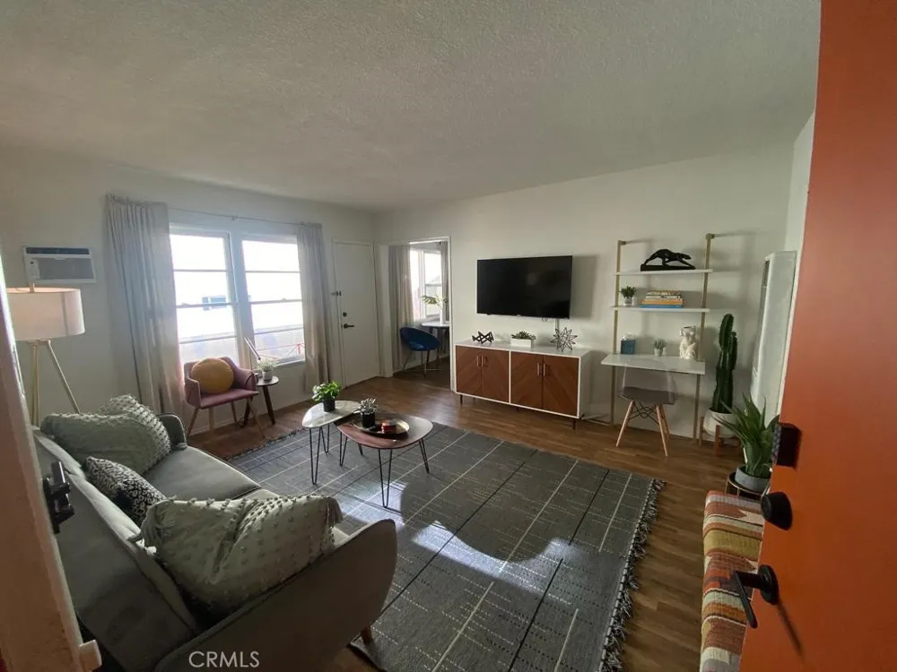 1750 Purdue Los Angeles, CA 90025