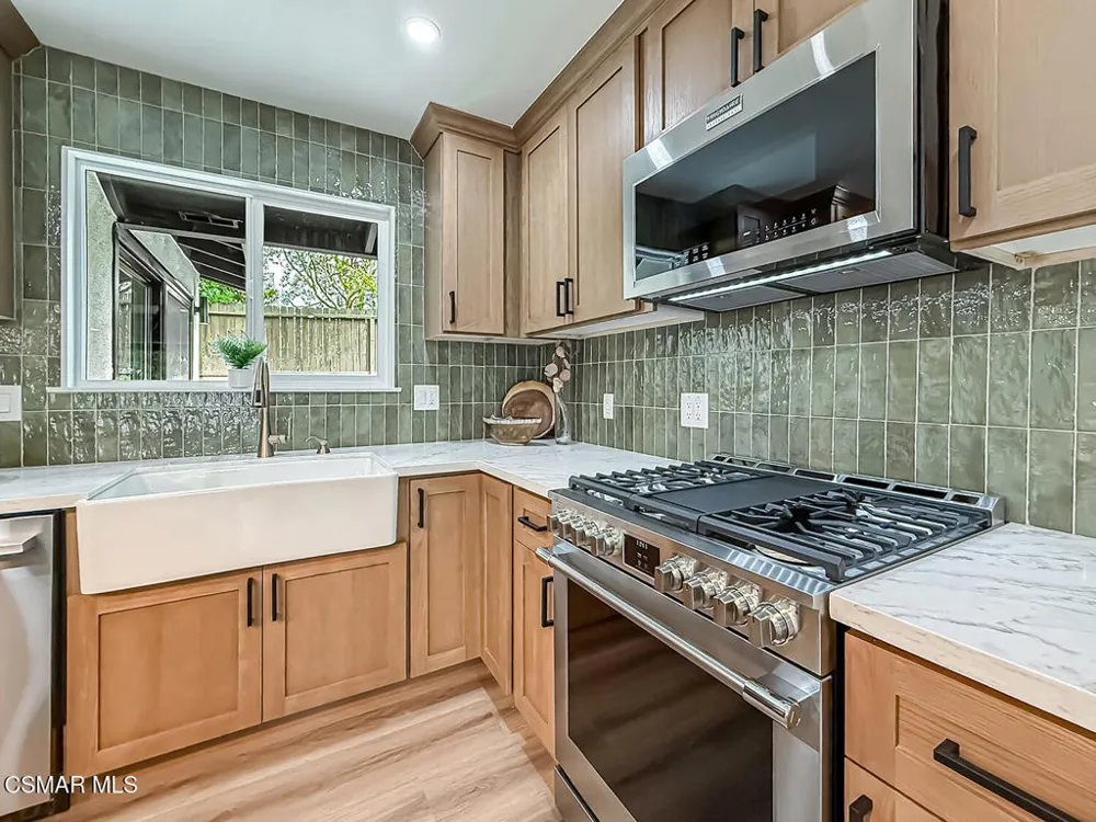 968 Tapies Court Newbury Park, CA 91320