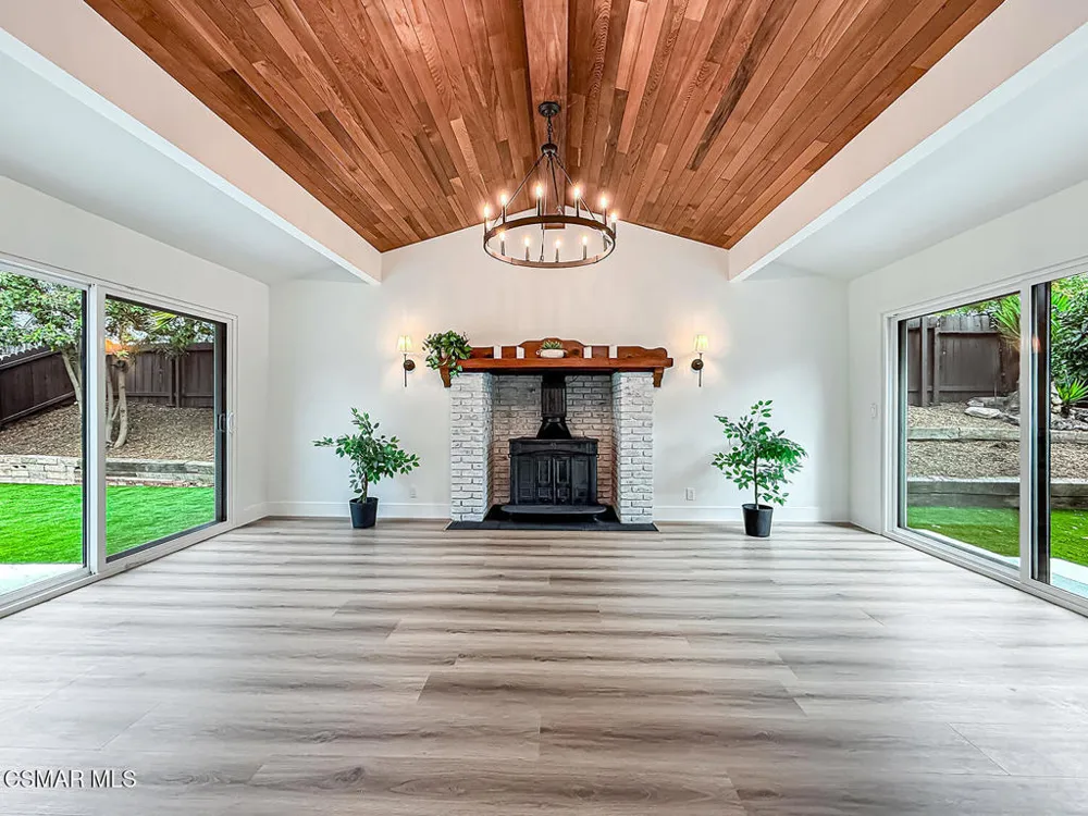 968 Tapies Court Newbury Park, CA 91320