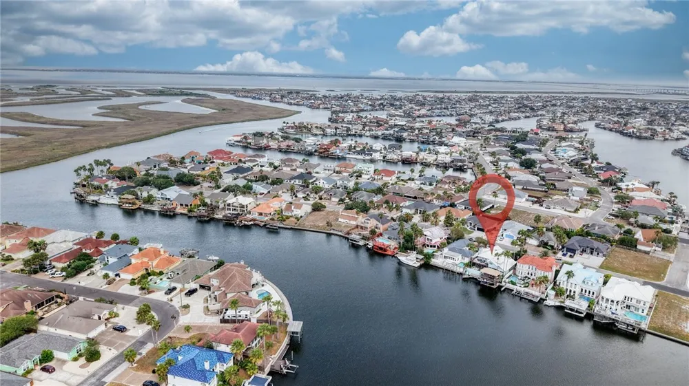13769 Eaglesnest Bay Drive Corpus Christi, TX 78418