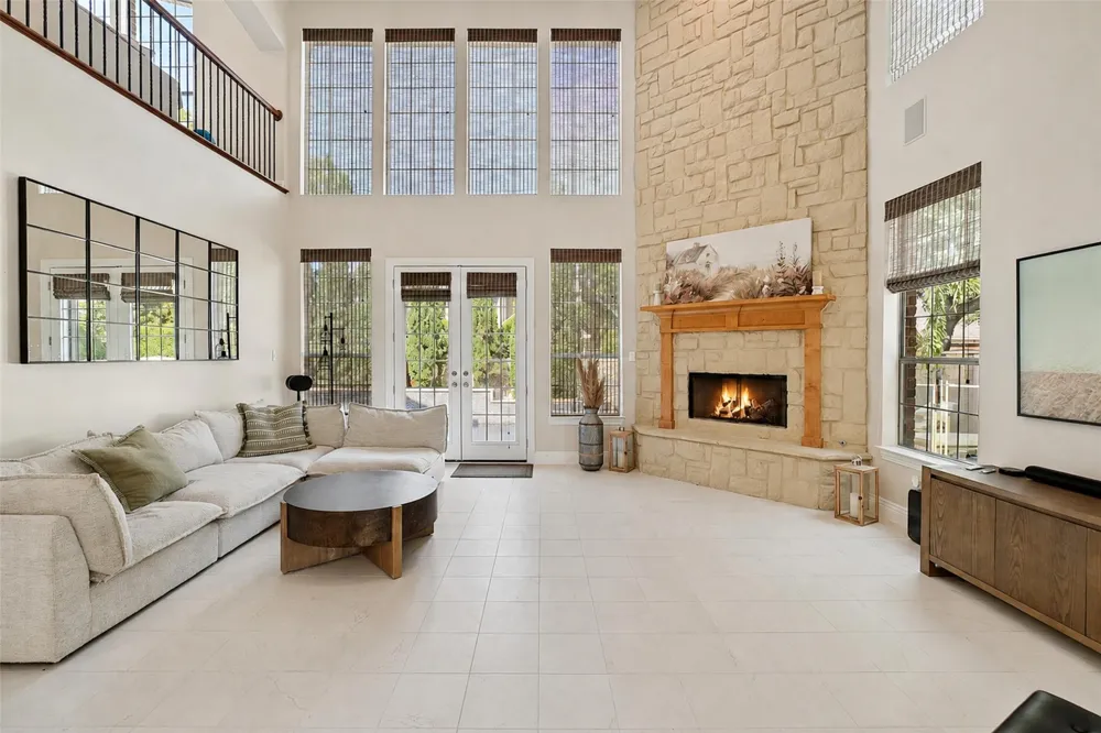 8319 Midway Road Dallas, TX 75209