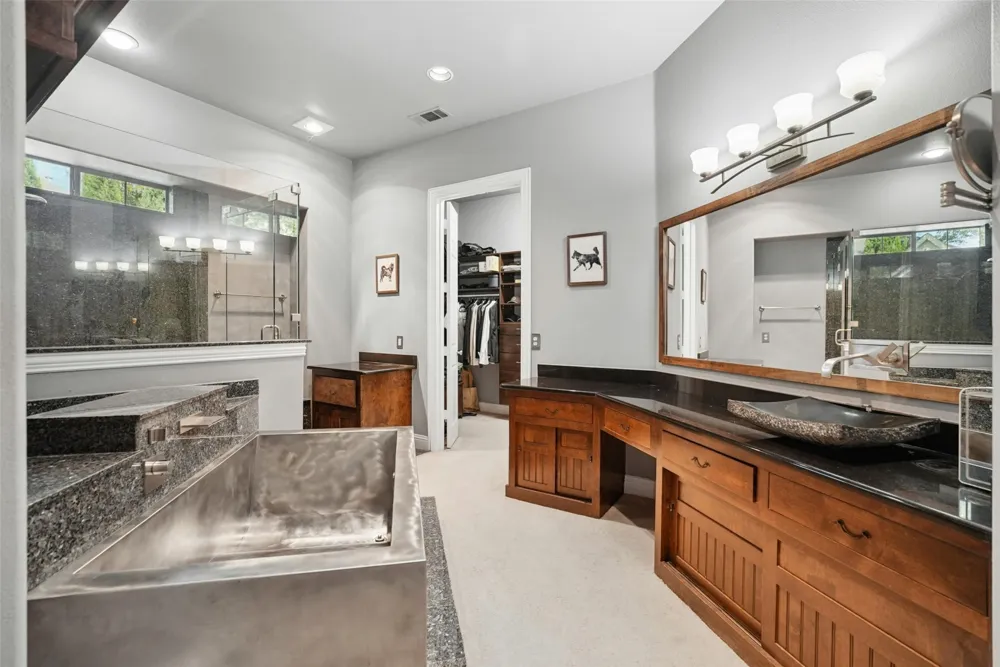8319 Midway Road Dallas, TX 75209