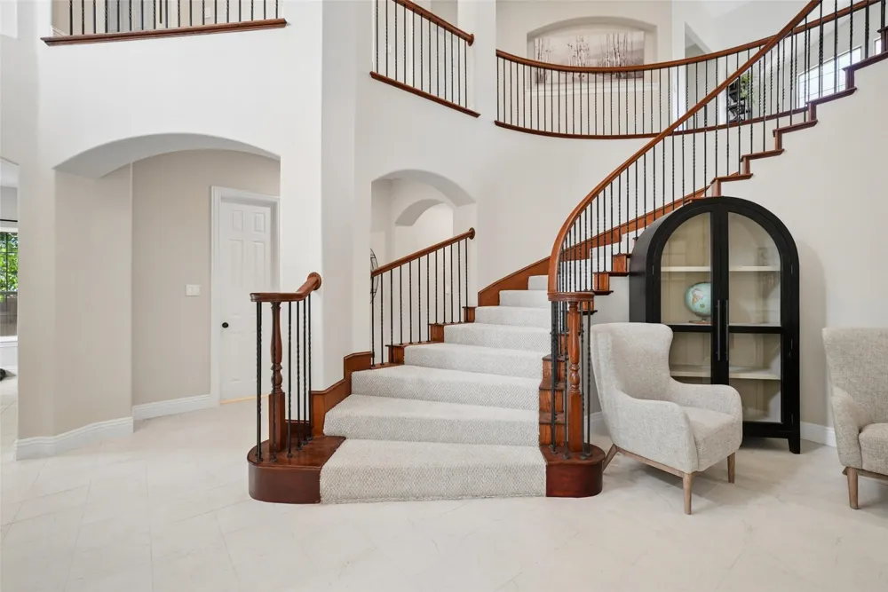8319 Midway Road Dallas, TX 75209