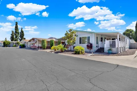 9255 Magnolia Ave #Spc 18