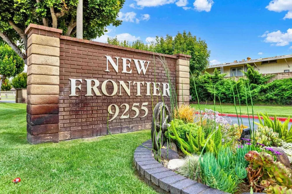 9255 Magnolia Ave #Spc 18 Santee, CA 92071